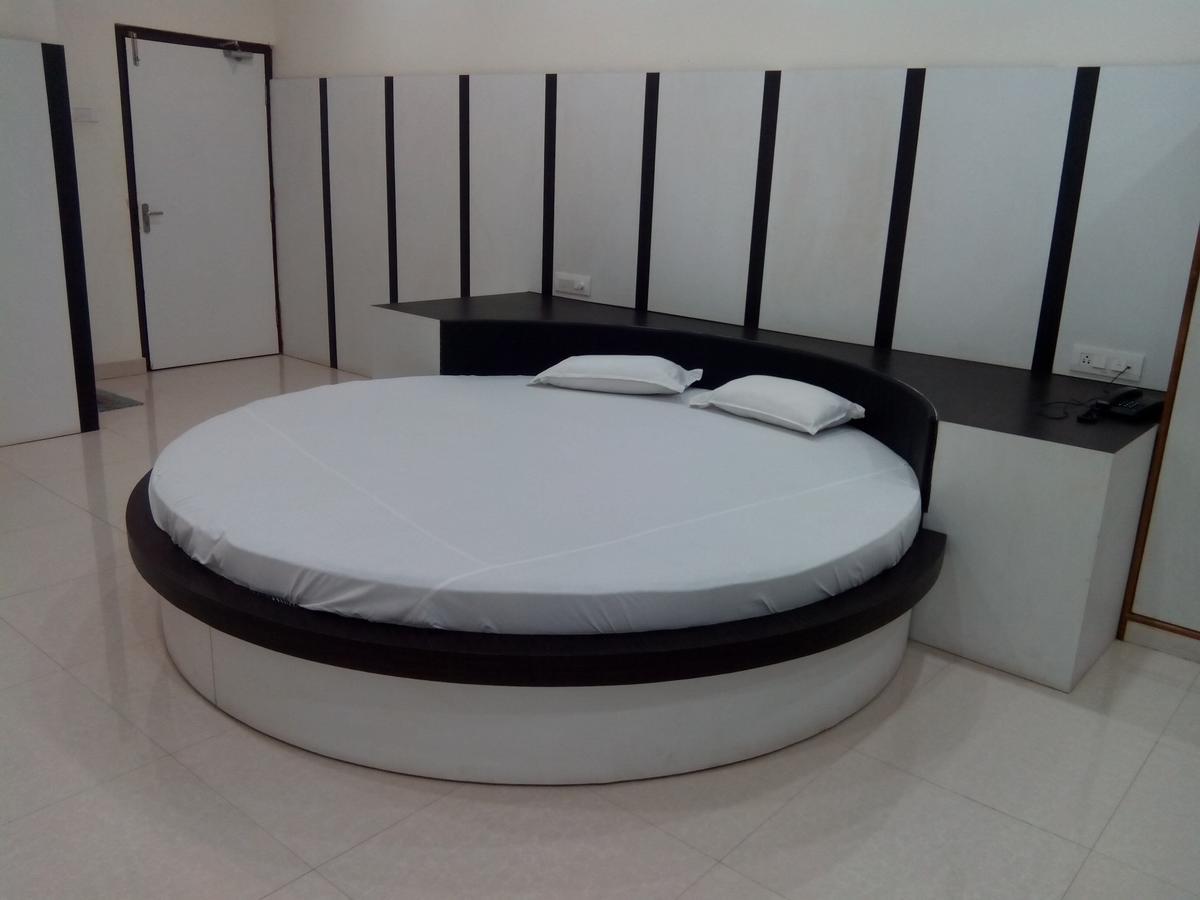 Hotel Bhammars Balangir Habitación foto