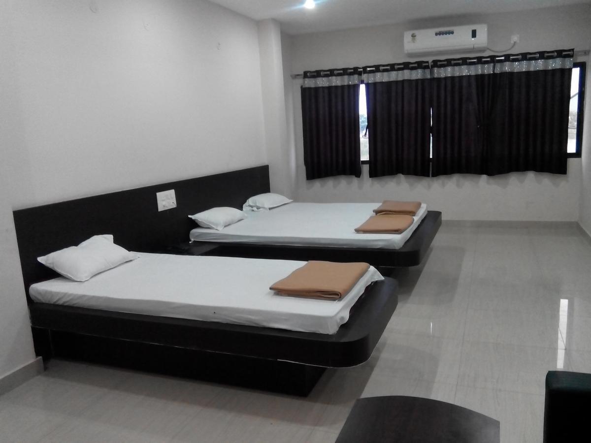 Hotel Bhammars Balangir Exterior foto